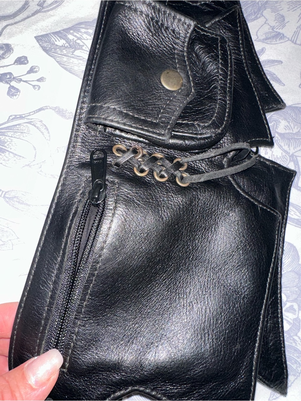 Women’s Black Leather Festival Belt - Picture 5 of 9